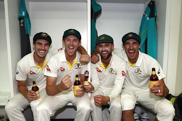 Pat Cummins, Josh Hazlewood, Nathan Lyon e Mitchell Starc.